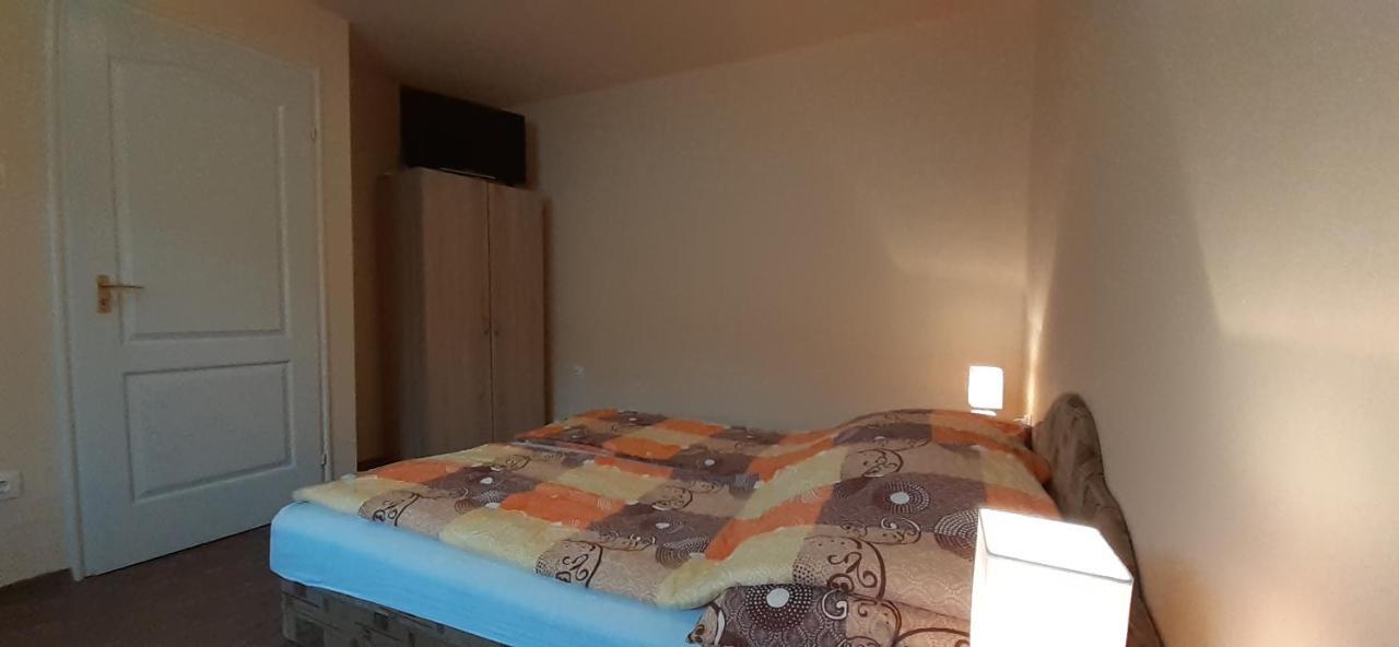 Rozika Apartman Ii. Hajdúszoboszló 外观 照片