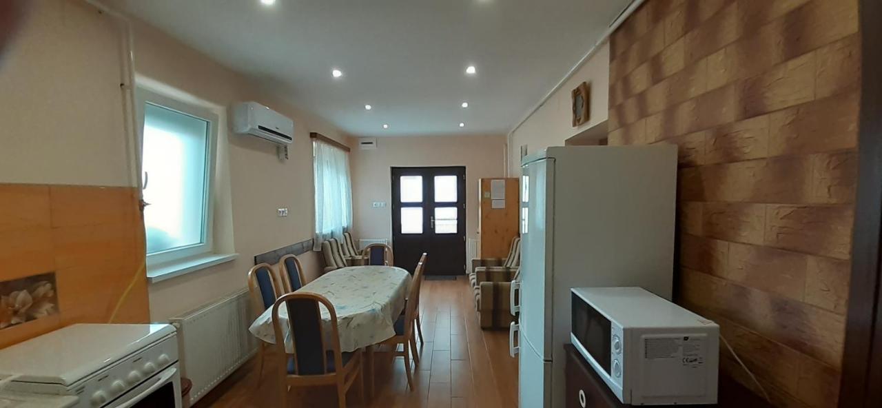 Rozika Apartman Ii. Hajdúszoboszló 外观 照片